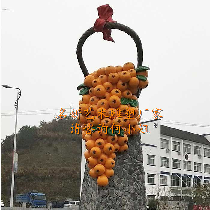 综合评价体系一组玻璃钢枇杷公仔娃娃雕塑卡通根植景区
