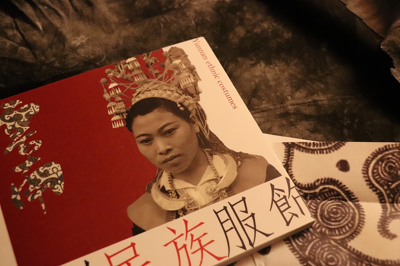 雲南民族服飾（图ZMTMyOTM3MDc2） - 书籍/画册 - 站酷设计师chohyeong原创素材 - 站酷ZCOOL