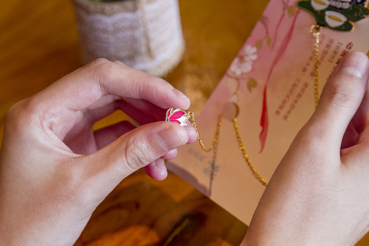 【拾城迹原创】趵突泉系列文化书签单支美美装（图ZMTQ1Mzc5MTAw） - 工艺品设计 - 站酷设计师拾城迹原创素材 - 站酷ZCOOL