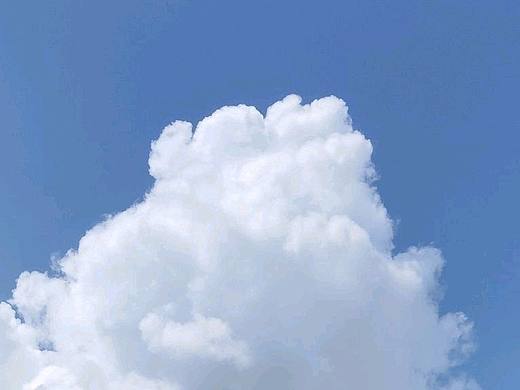 攝影 有時(shí)候是一團(tuán)云 有時(shí)候是鋼筋水泥的封印（個(gè)人主頁(yè)-ZNjI0ODE4MDQ=） - 風(fēng)光攝影 - 站酷設(shè)計(jì)師倉(cāng)啷啷大寶劍原創(chuàng)素材 - 站酷ZCOOL