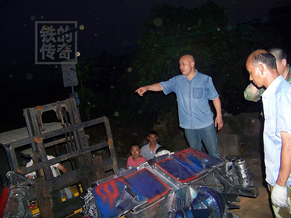 铁的传奇大型钢雕作品变形金刚军团即将降临广州，敬请期待！（图ZMzEwOTA0MA==） - 工艺品设计 - 站酷设计师铁的传奇原创素材 - 站酷ZCOOL