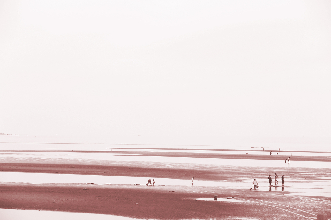 夕阳下的海滩（图ZMzE3MjM5OTM2） - 人文/纪实摄影 - 站酷设计师由道书院斋哥原创素材 - 站酷ZCOOL