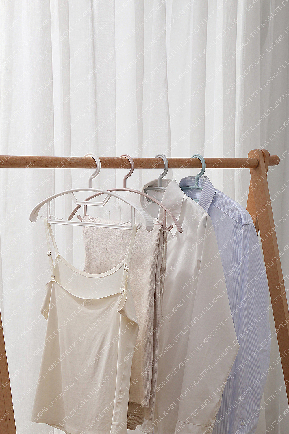 居家日用——无痕衣架（图ZMjEwNzQ3MDI0） - 产品摄影 - 站酷设计师汕头好哩视觉原创素材 - 站酷ZCOOL
