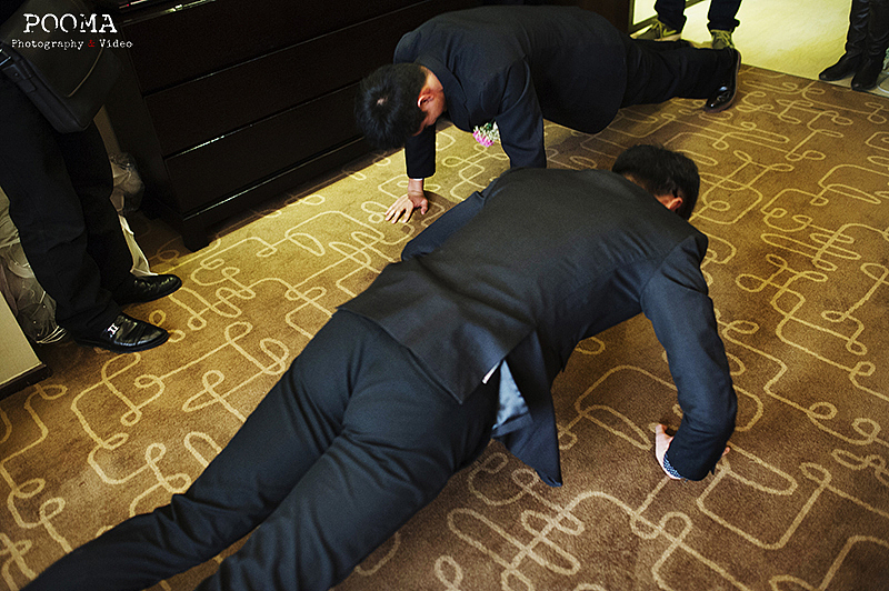 #婚礼纪实摄影# 2014年01月11日 一新闻大厦婚礼 [卜马映像]（图ZMTk3MDMyMDA=） - 人像摄影 - 站酷设计师Pooma卜马原创素材 - 站酷ZCOOL