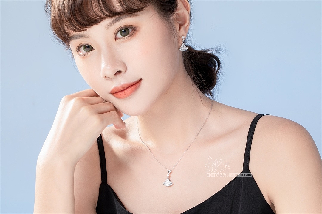 手链项链耳环耳饰手镯耳钉戒指饰品拍摄模特拍摄拍照