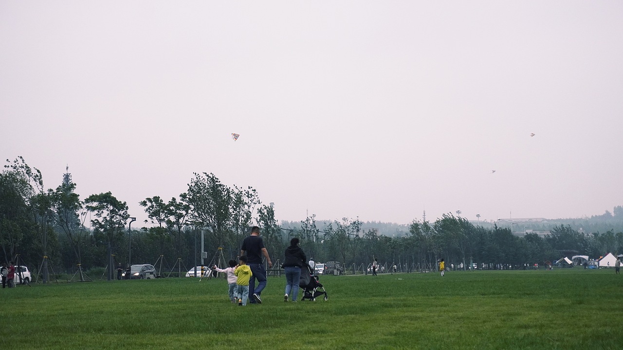 秋天的公园（图ZMjQwNTUzNjEy） - 人文/纪实摄影 - 站酷设计师Kathmandu09原创素材 - 站酷ZCOOL