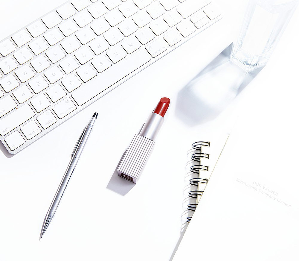 口红场景（图ZMTMyMjUyMjA4） - 产品摄影 - 站酷设计师Timor_摄影修图原创素材 - 站酷ZCOOL