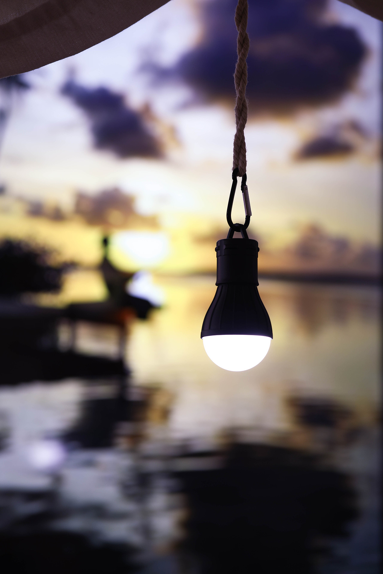 户外小灯拍摄|焦糖猫（图ZMjcwNjg5NTk2） - 产品摄影 - 站酷设计师焦糖猫原创素材 - 站酷ZCOOL