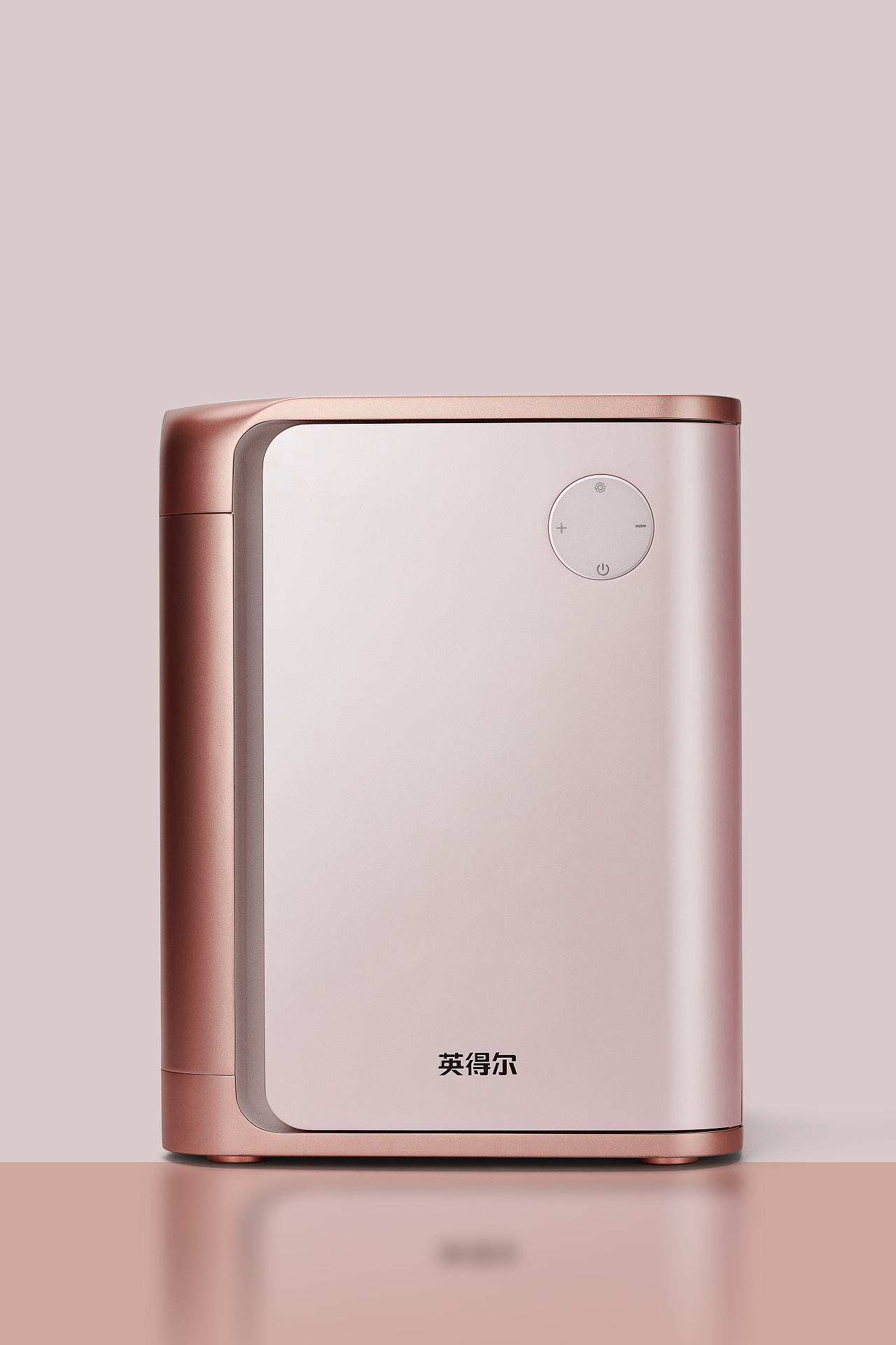 英得尔迷你小冰箱拍摄