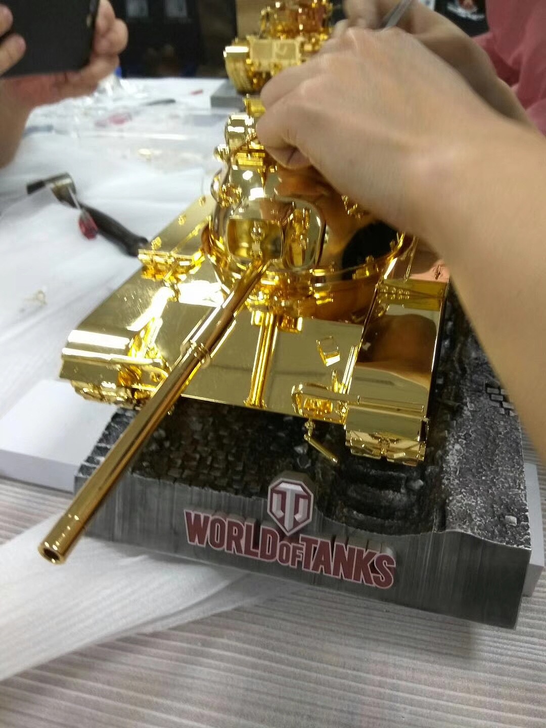 全球只有两台的24K金黄金坦克（图ZMTA2MDUyNjA0） - 生活用品 - 站酷设计师GateToys原创素材 - 站酷ZCOOL