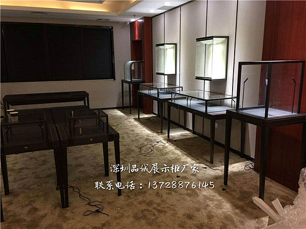 彩晨美宝不锈钢珠宝展示柜设计效果图