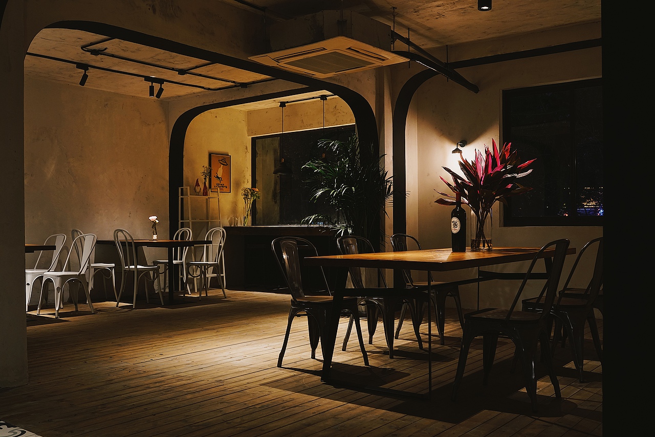 uncorked 酣 红酒&咖啡吧设计落地