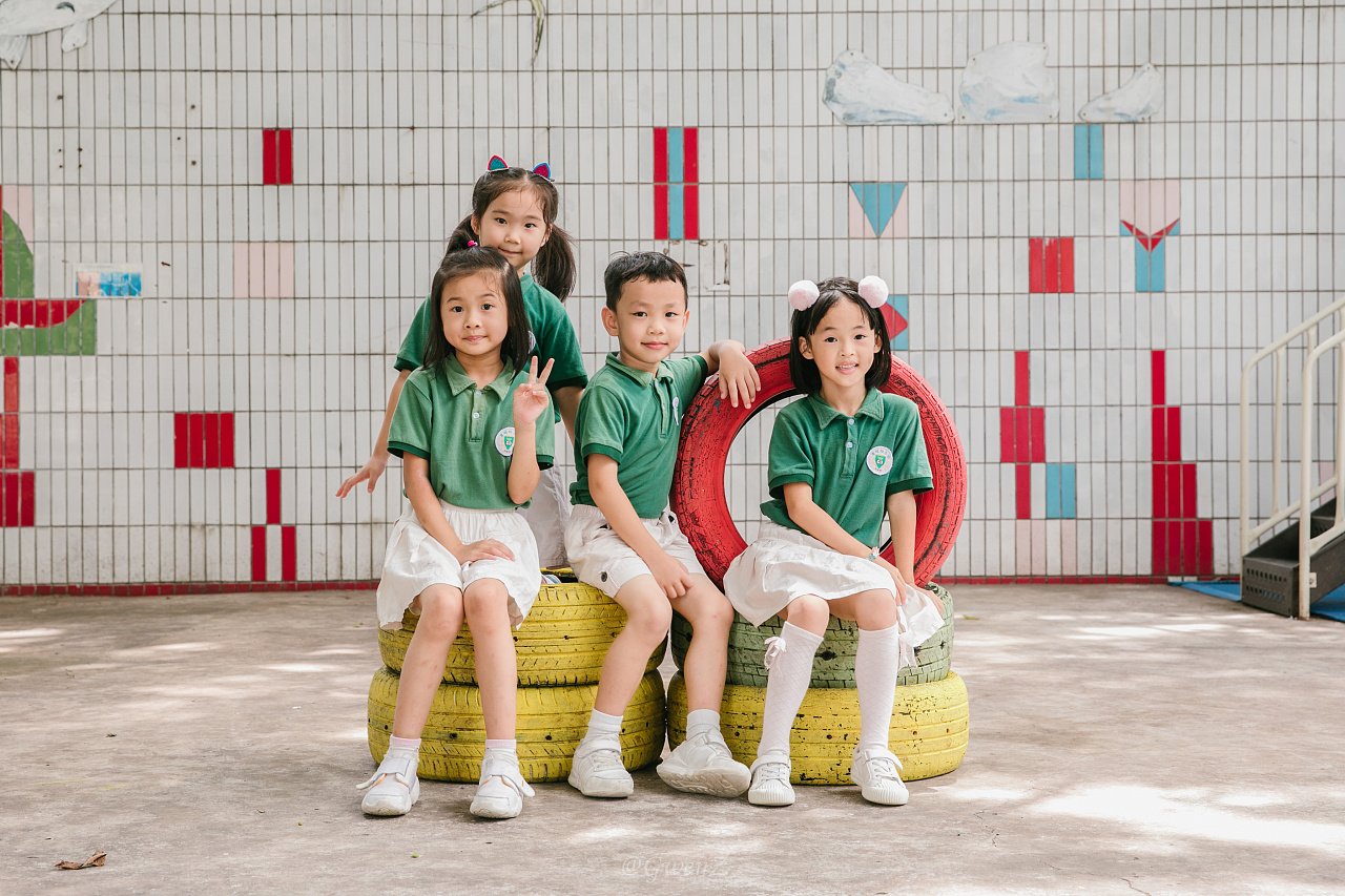 2020毕业快乐——幼儿园小朋友拍摄