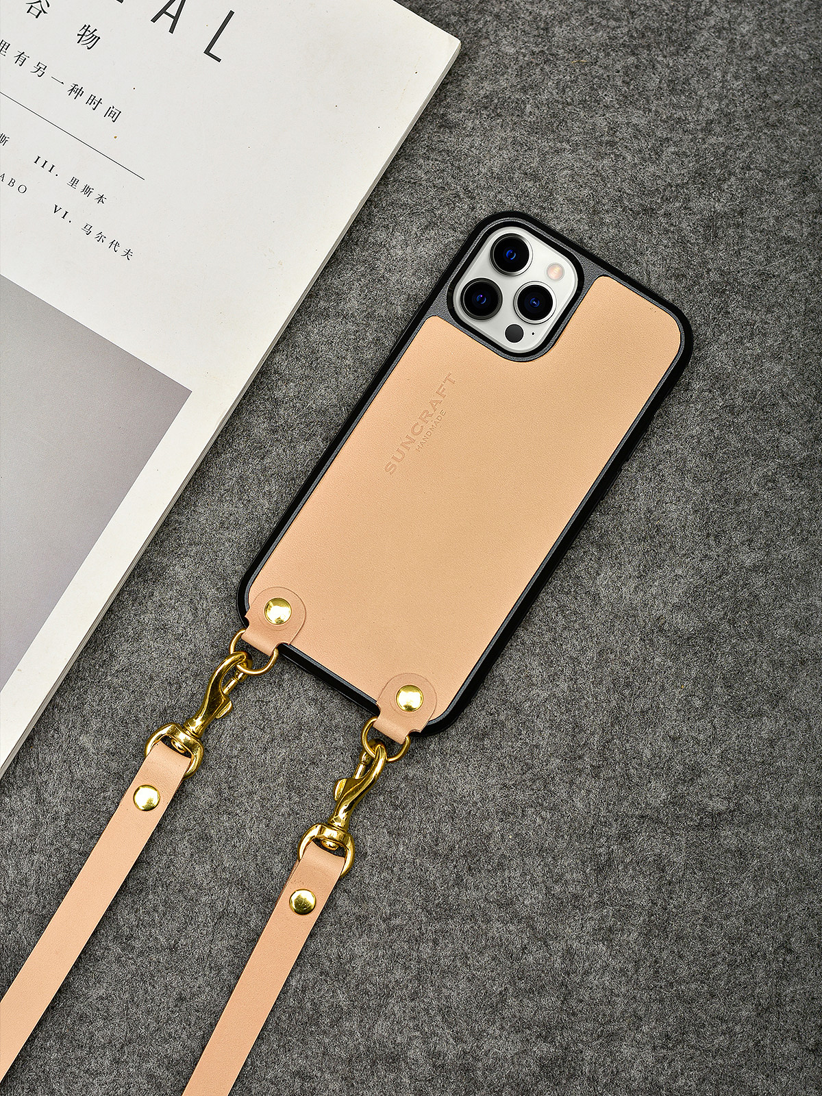 iPhone13手机壳（图ZMjgzNTgzMTY4） - 其他手工艺 - 站酷设计师Suncraft原创素材 - 站酷ZCOOL