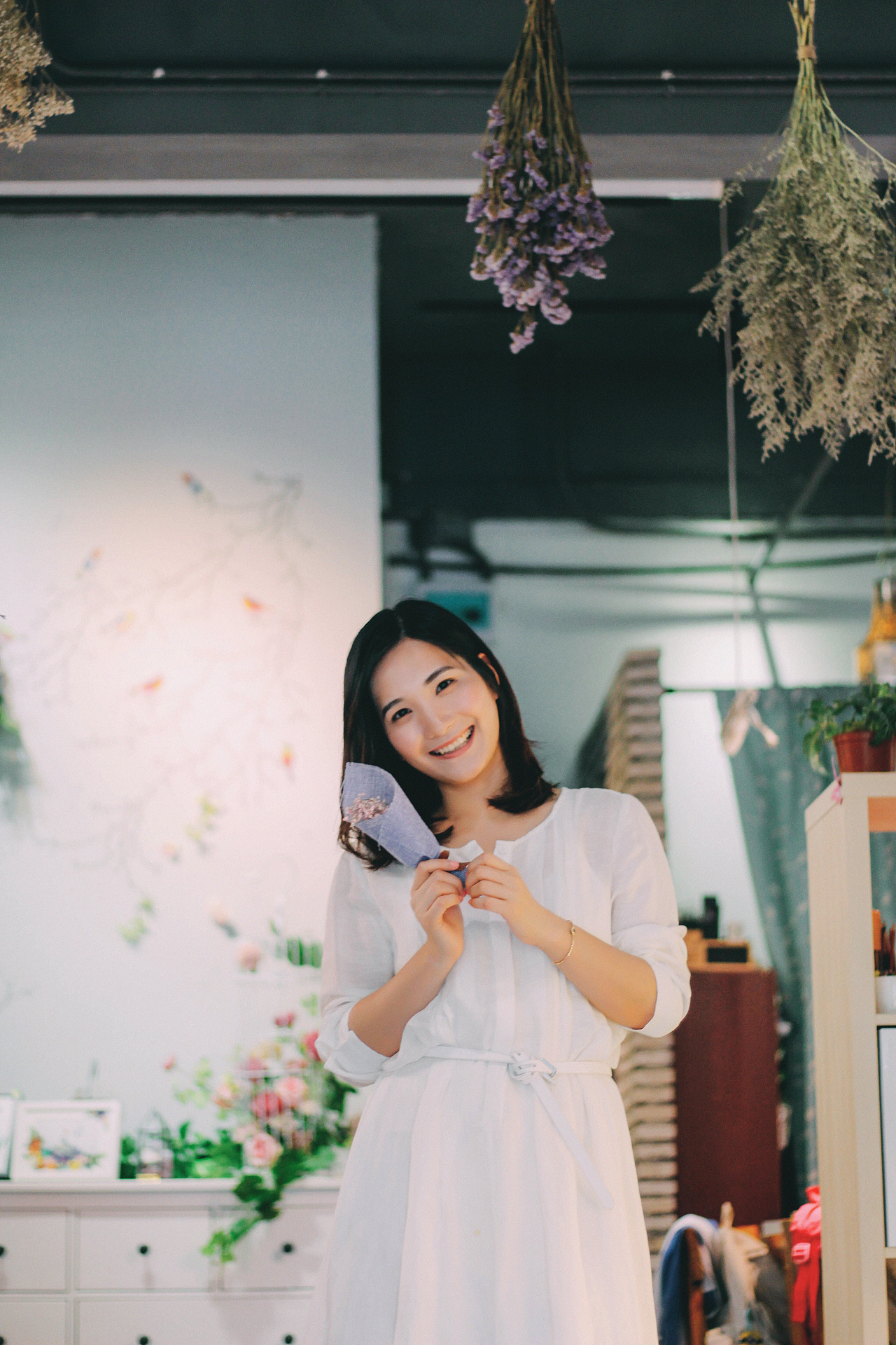 阳光般笑容的女孩（图ZNDYzMzA1Njg=） - 人像摄影 - 站酷设计师拉沙原创素材 - 站酷ZCOOL