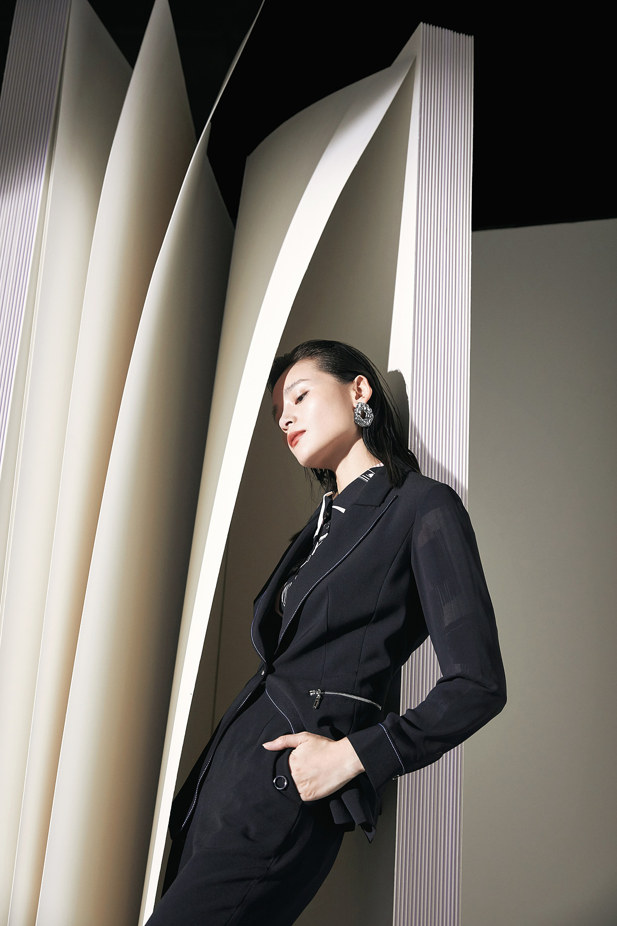 盛装视觉出品 | NAERSI : 2020AW-书写自己的篇章（图ZMjIyNTg1NDA0） - 时尚/艺术摄影 - 站酷设计师盛装视觉原创素材 - 站酷ZCOOL