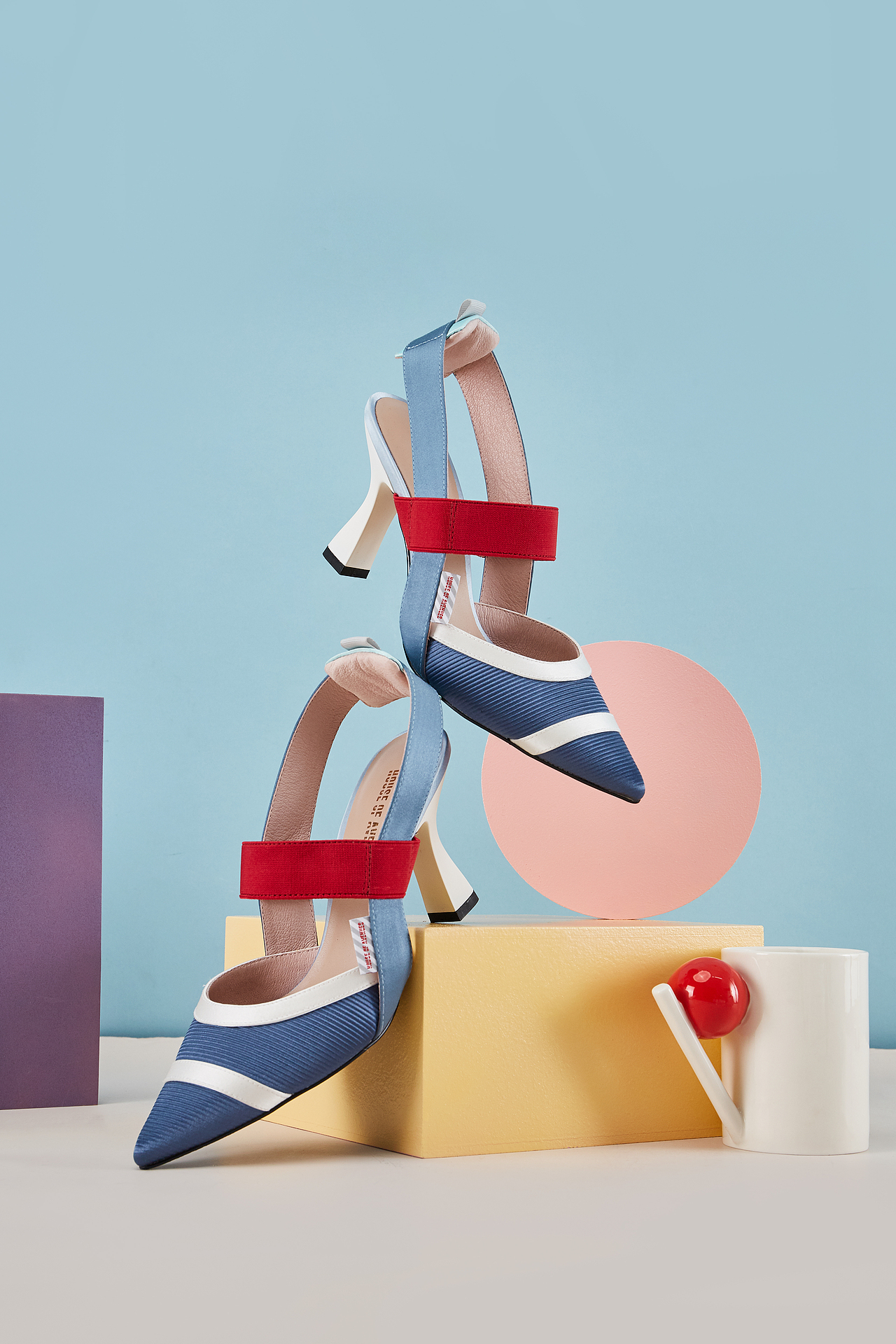 女鞋创意图（图ZMjQ3NDg0ODA4） - 产品摄影 - 站酷设计师巴辰原创素材 - 站酷ZCOOL