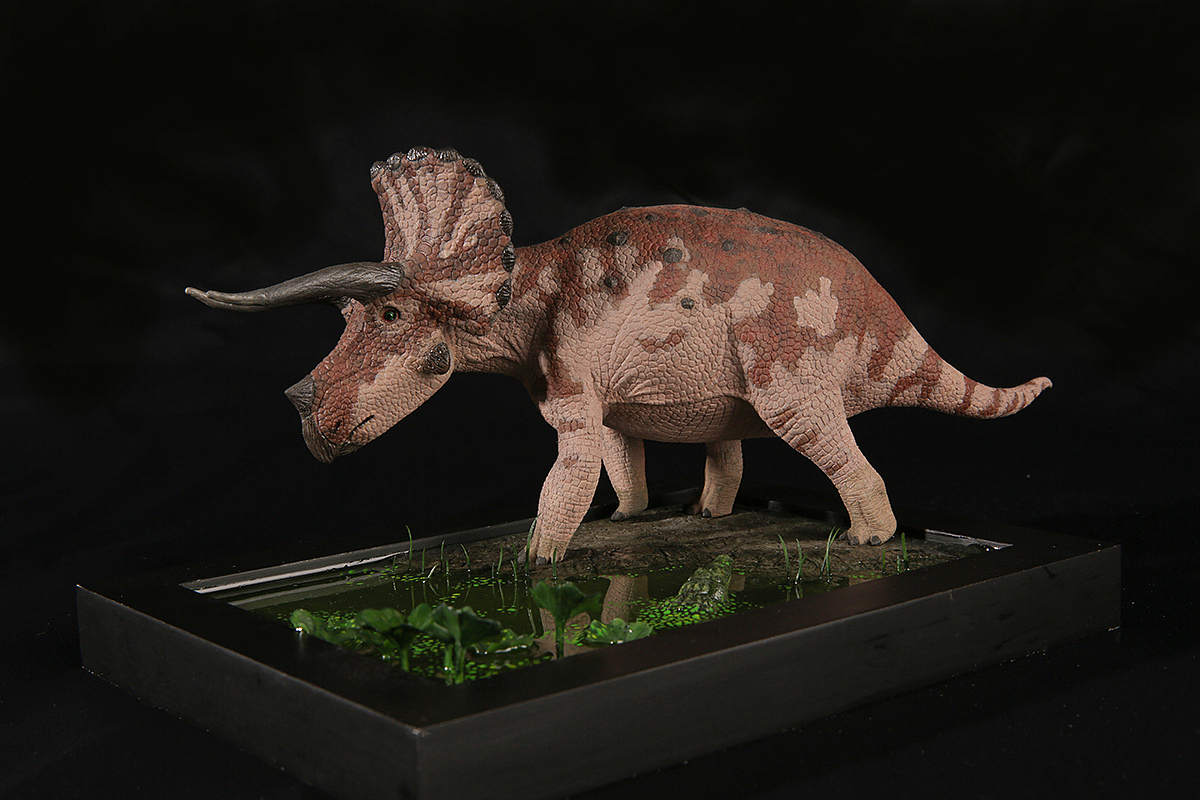 1/35三角龙龙模型