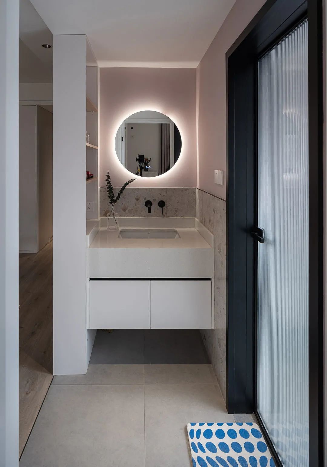 80㎡小户型装修,与豪华不沾边,但氛围让人感觉很幸福