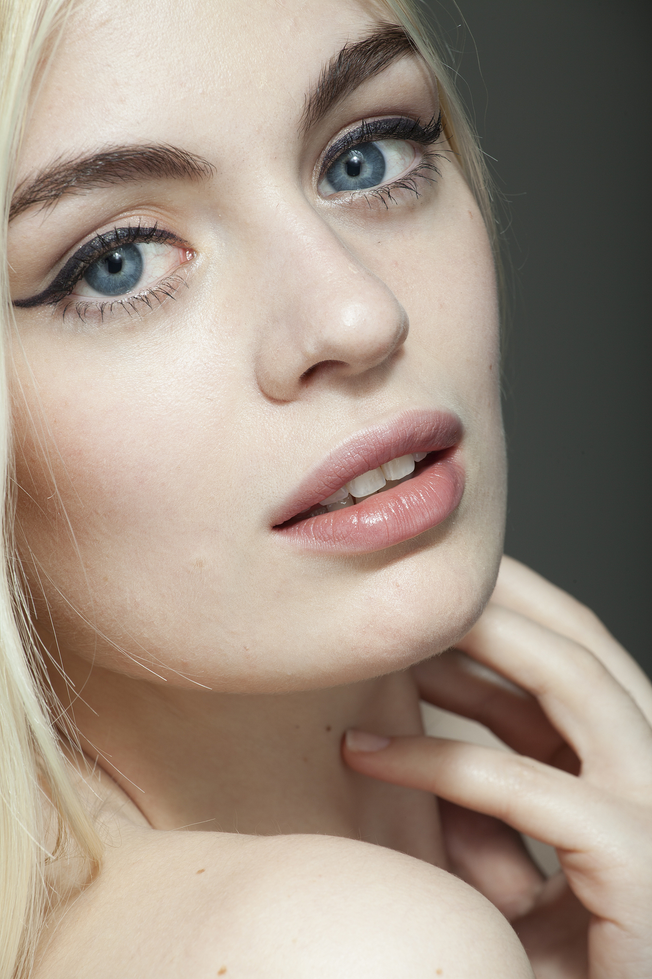 人像精修（图ZMjMwMDQyMjAw） - 修图/后期 - 站酷设计师设计的老涂原创素材 - 站酷ZCOOL