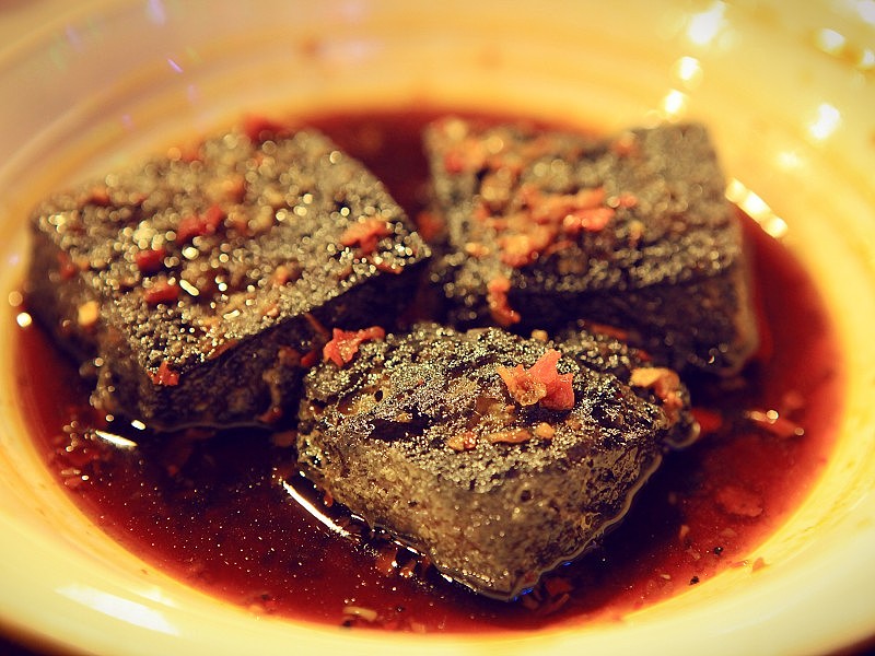 火宫殿（图ZMzY5NTI3Mg==） - 产品摄影 - 站酷设计师达尔达尼洋原创素材 - 站酷ZCOOL