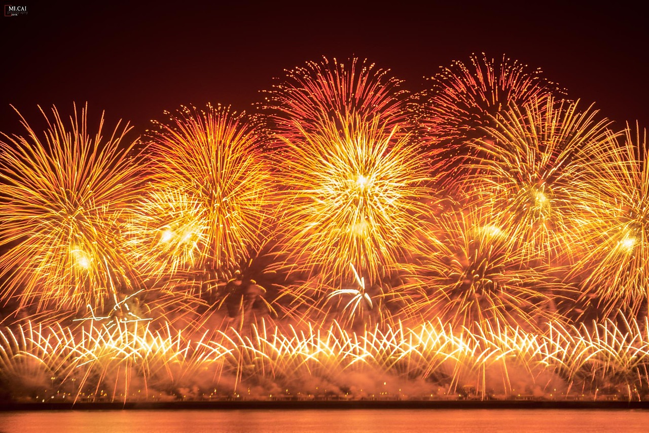 《烟花盛典》 - 原创作品 - 站酷(zcool)