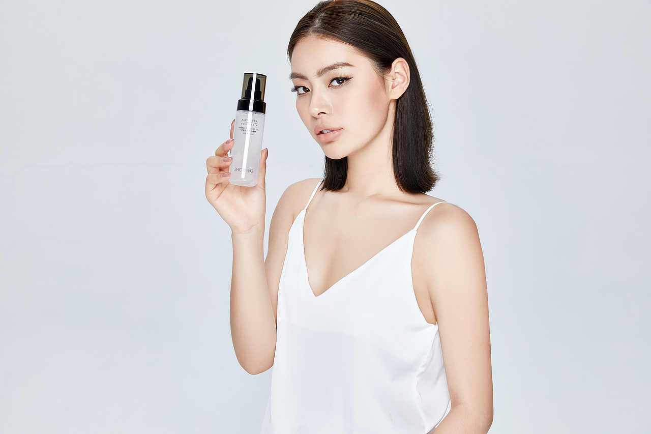 【摄影作品集】电商产品-棚拍 彩妆美妆类💄（图ZMjQ5NzUyMDg0） - 产品摄影 - 站酷设计师無山原创素材 - 站酷ZCOOL