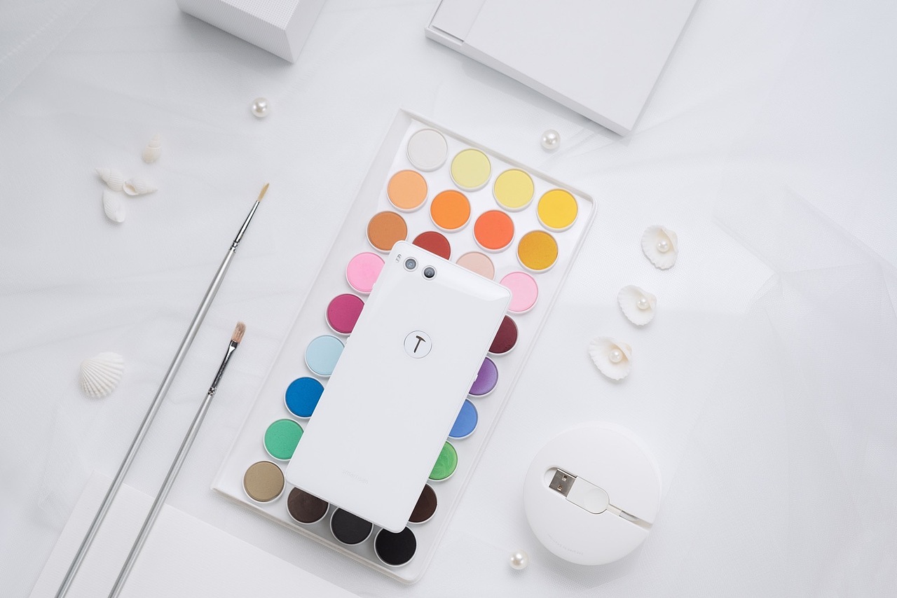 锤子手机坚果R1纯白色 白如玉美如丝（图ZMTE1OTE5NDg0） - 人文/纪实摄影 - 站酷设计师兜里有大糖原创素材 - 站酷ZCOOL