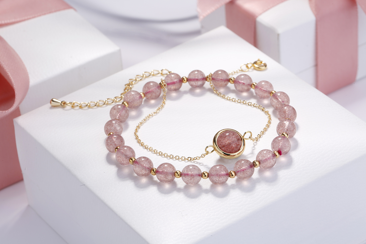 粉草莓晶女式串珠手链