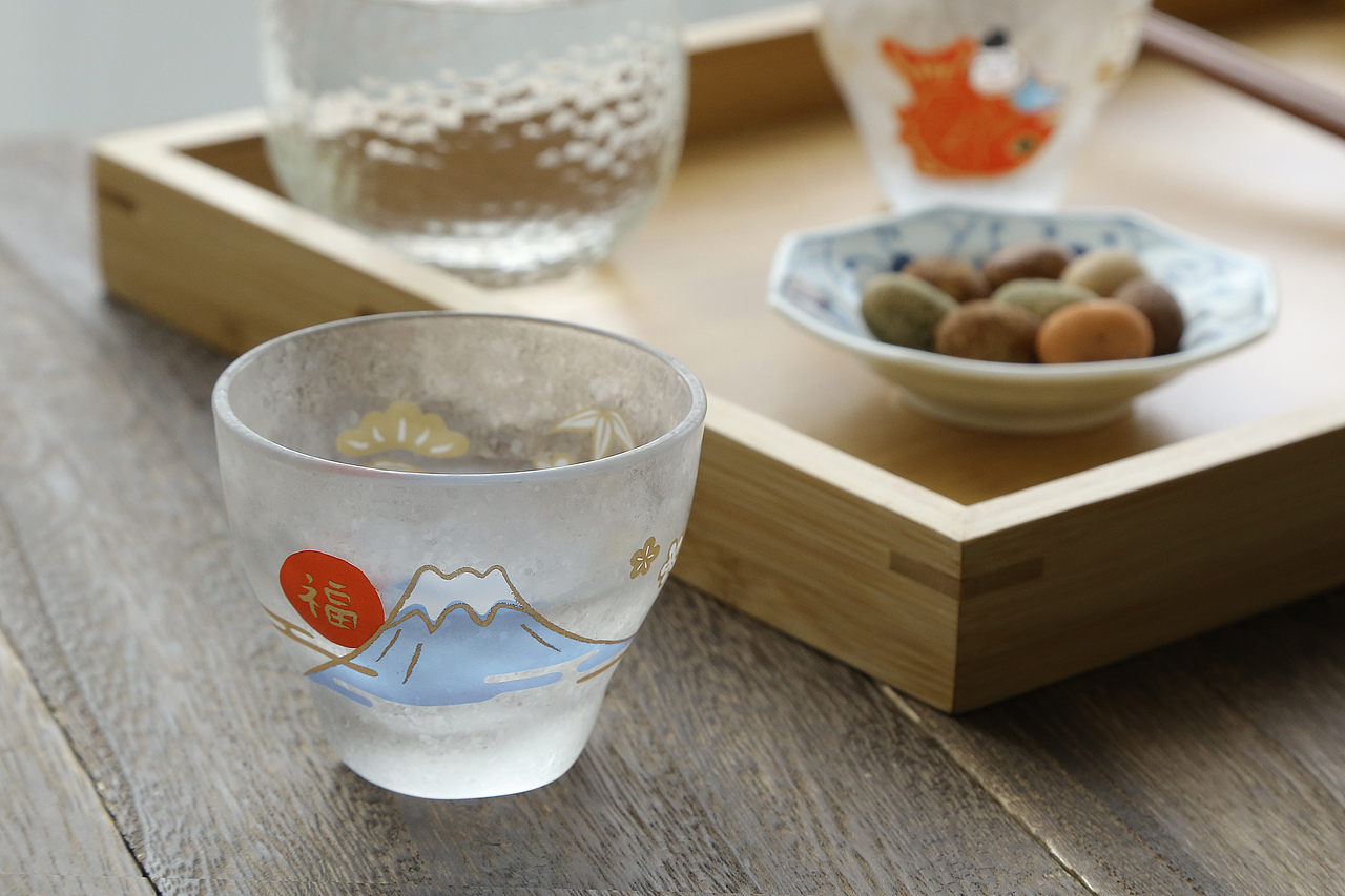 雪花纹吉祥物对杯手工玻璃杯