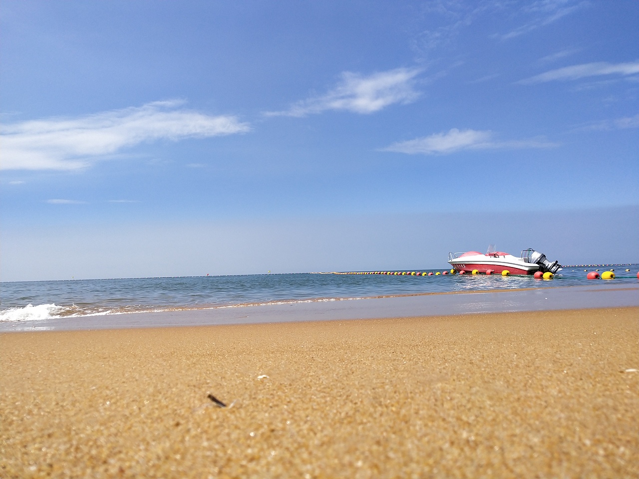 沙滩 海边 胡同 旅游（图ZMjA1NjM3MDc2） - 风光摄影 - 站酷设计师胖胖软软的原创素材 - 站酷ZCOOL