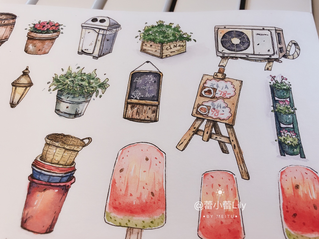 画了一些淡彩小物件