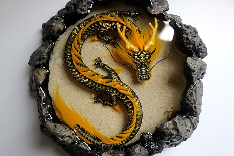 凡尼亨琥珀绘金斑黑龙
