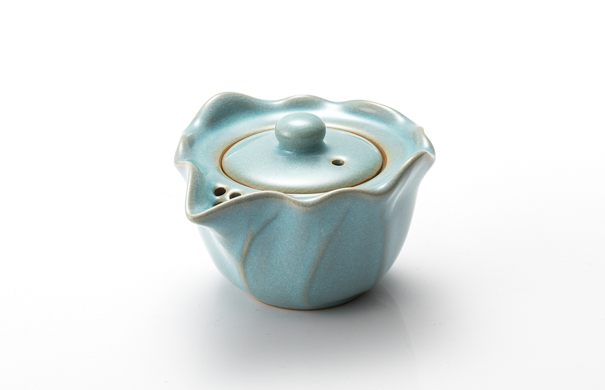 汝瓷莲花如意杯