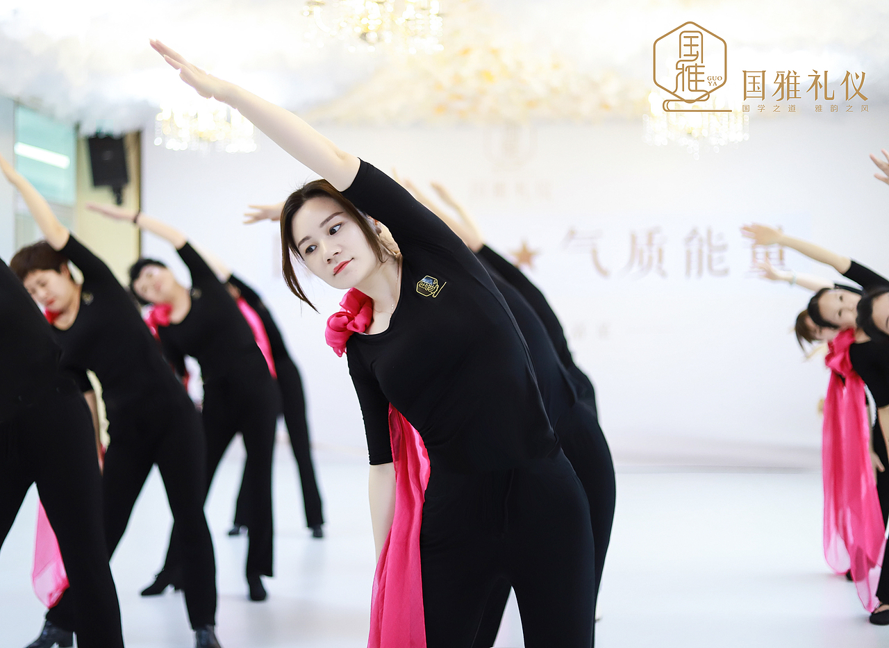 国雅礼仪（图ZMjQyMzg2NzAw） - 人像摄影 - 站酷设计师国雅礼仪原创素材 - 站酷ZCOOL
