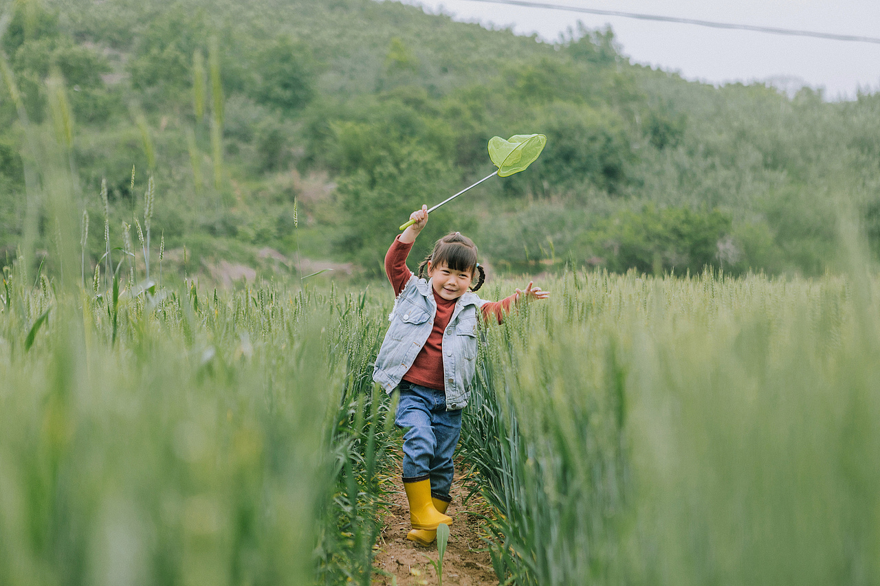 被风吹过的夏天（图ZMjU2Nzc1ODYw） - 人像摄影 - 站酷设计师烟台美食摄影师酋原创素材 - 站酷ZCOOL