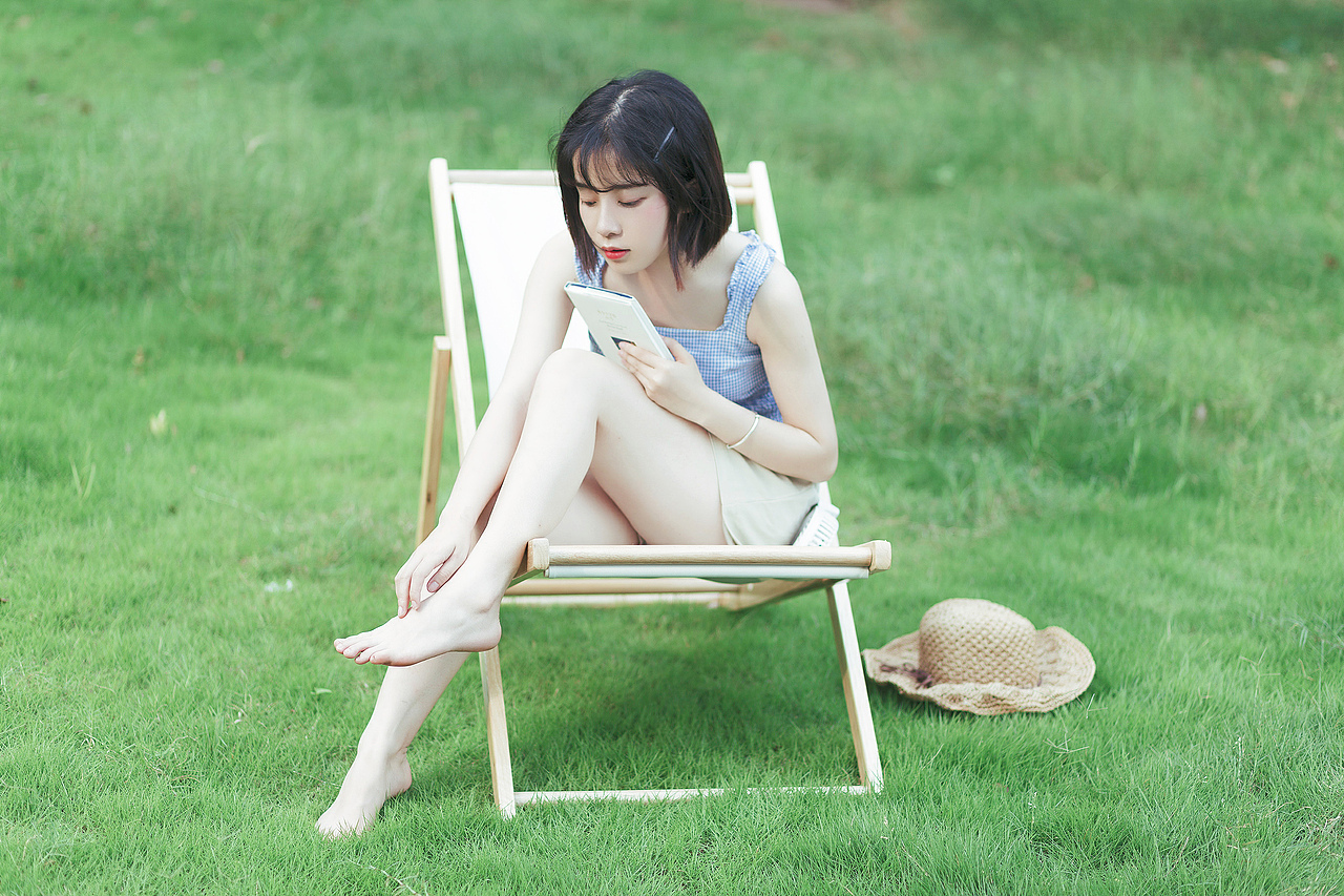 “夏日”（图ZMTI0MDQxNjgw） - 人像摄影 - 站酷设计师龚蓉蓉原创素材 - 站酷ZCOOL