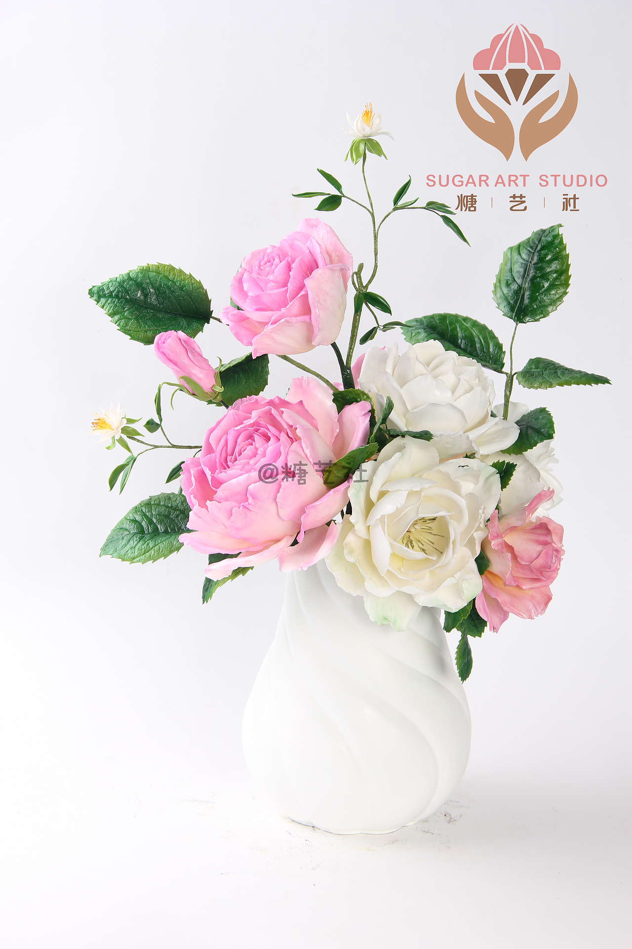 翻糖工艺大师顾碧清老师翻糖花作品--玫瑰花（图ZMTQxNTcxODgw） - 工艺品设计 - 站酷设计师糖艺社原创素材 - 站酷ZCOOL