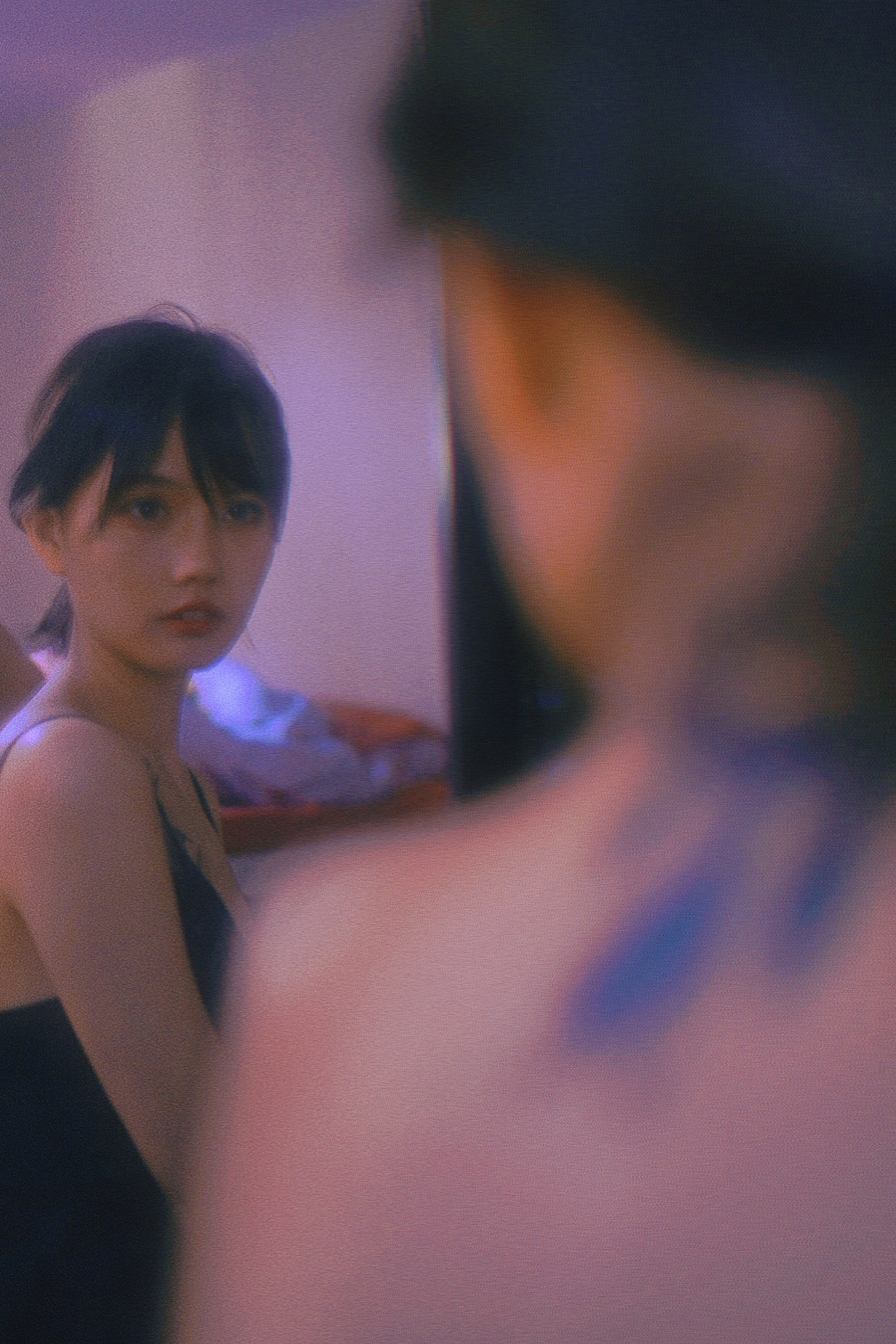 想借你心头的月亮乘进一片浪漫