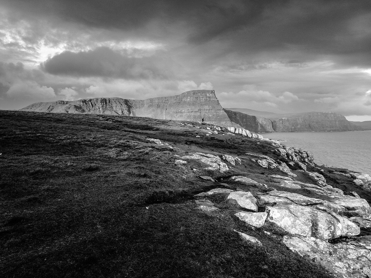 黑白丨苏格兰天空岛·自然生长（图ZMTIzNTU3MzY0） - 风光摄影 - 站酷设计师阿猴HOSEA原创素材 - 站酷ZCOOL