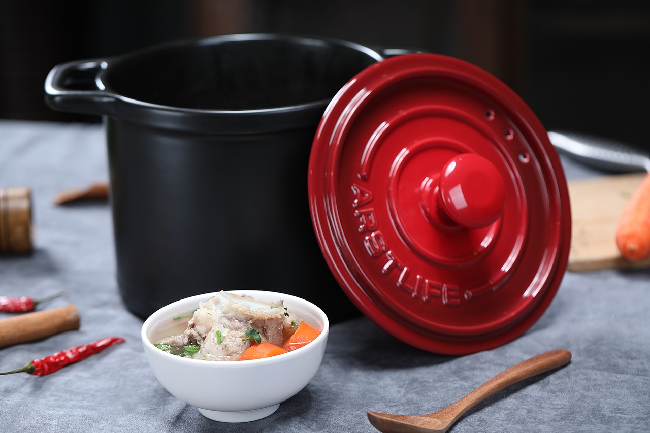 东菱多士炉面包机餐具套装碗盘子砂锅陶瓷锅迷你电饭煲