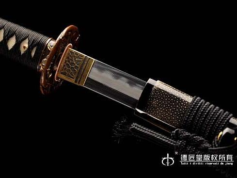 德匠堂宝剑-龙泉刀剑-本三枚烧武士刀（DJ-1109）