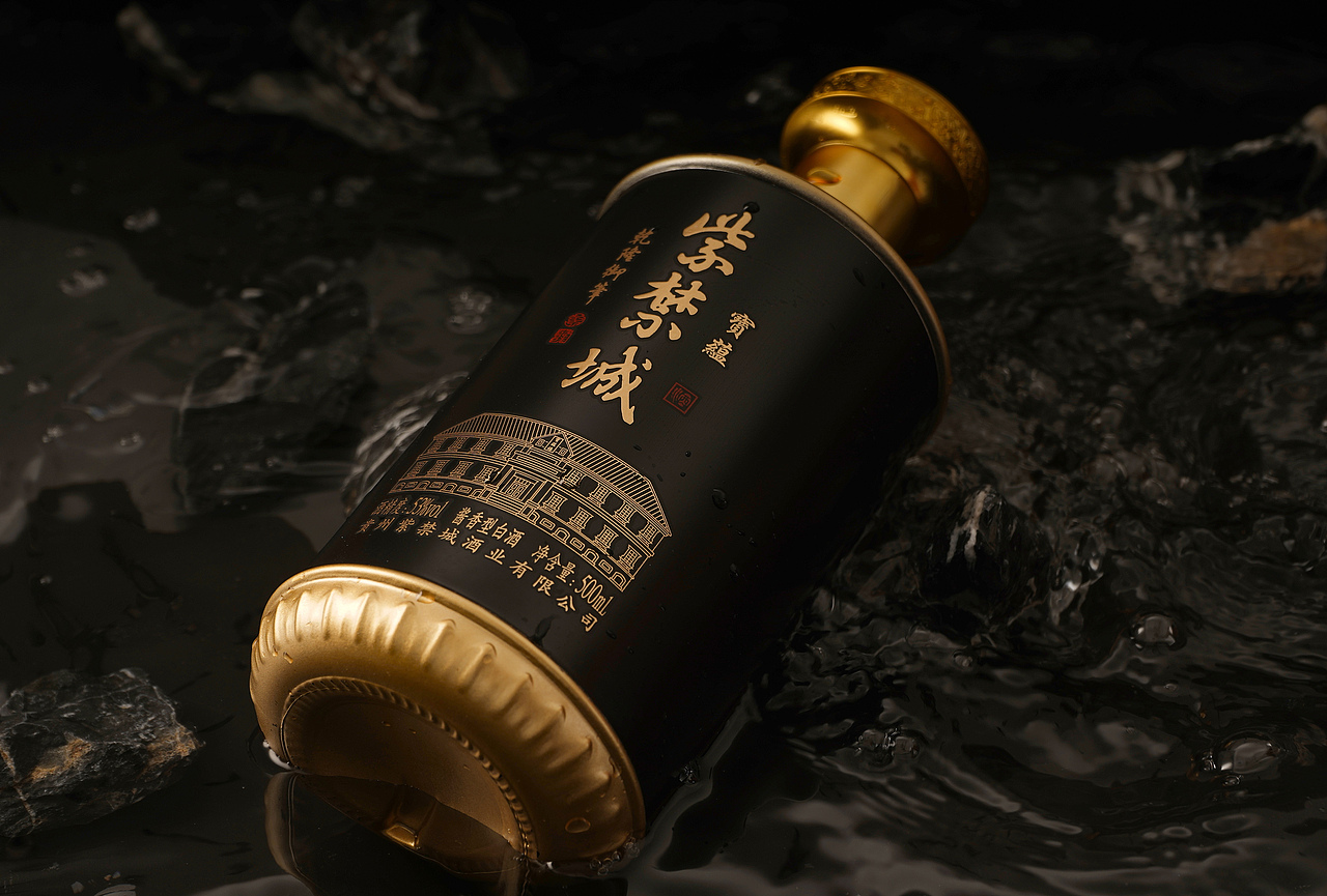 紫禁城x找玖创意 I 宝蕴酱香酒（图ZMjc0MDM3NDYw） - 包装 - 站酷设计师找玖创意原创素材 - 站酷ZCOOL