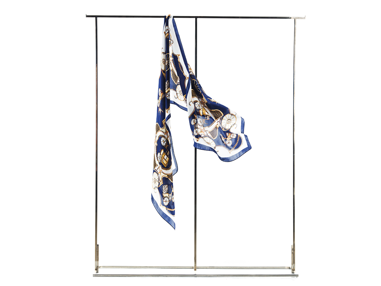 创意丝巾围巾（图ZMTYyMjM3OTEy） - 产品摄影 - 站酷设计师左左右右右原创素材 - 站酷ZCOOL