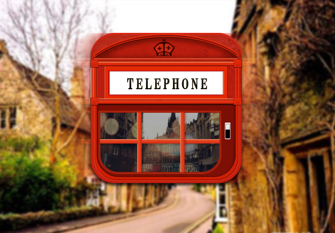 浪漫法国写实电话亭