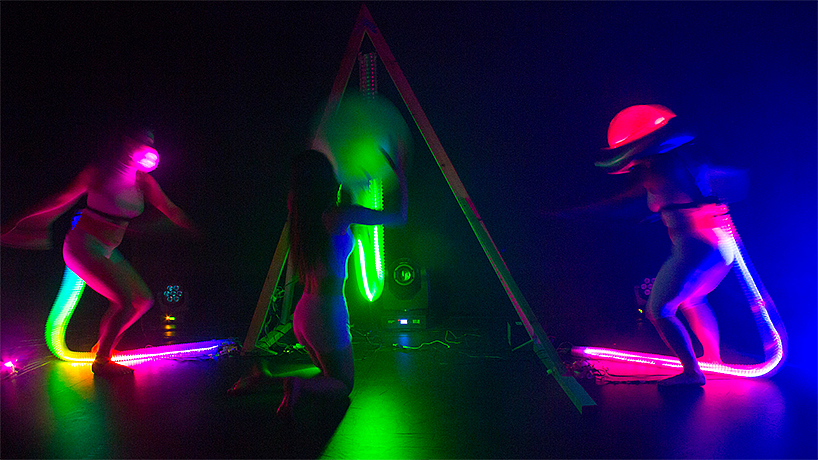 BAPTISM/DIGITAL TRANCE（图ZOTE2NzMxNjQ=） - 舞台美术 - 站酷设计师Friendred原创素材 - 站酷ZCOOL