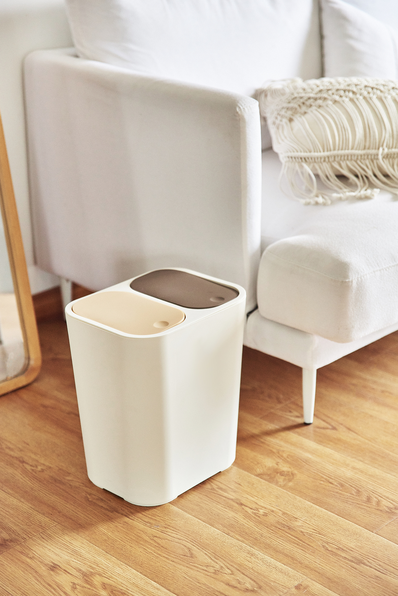 小型分类垃圾桶（图ZMTcwMTAzNTcy） - 产品摄影 - 站酷设计师摄影师金葳原创素材 - 站酷ZCOOL