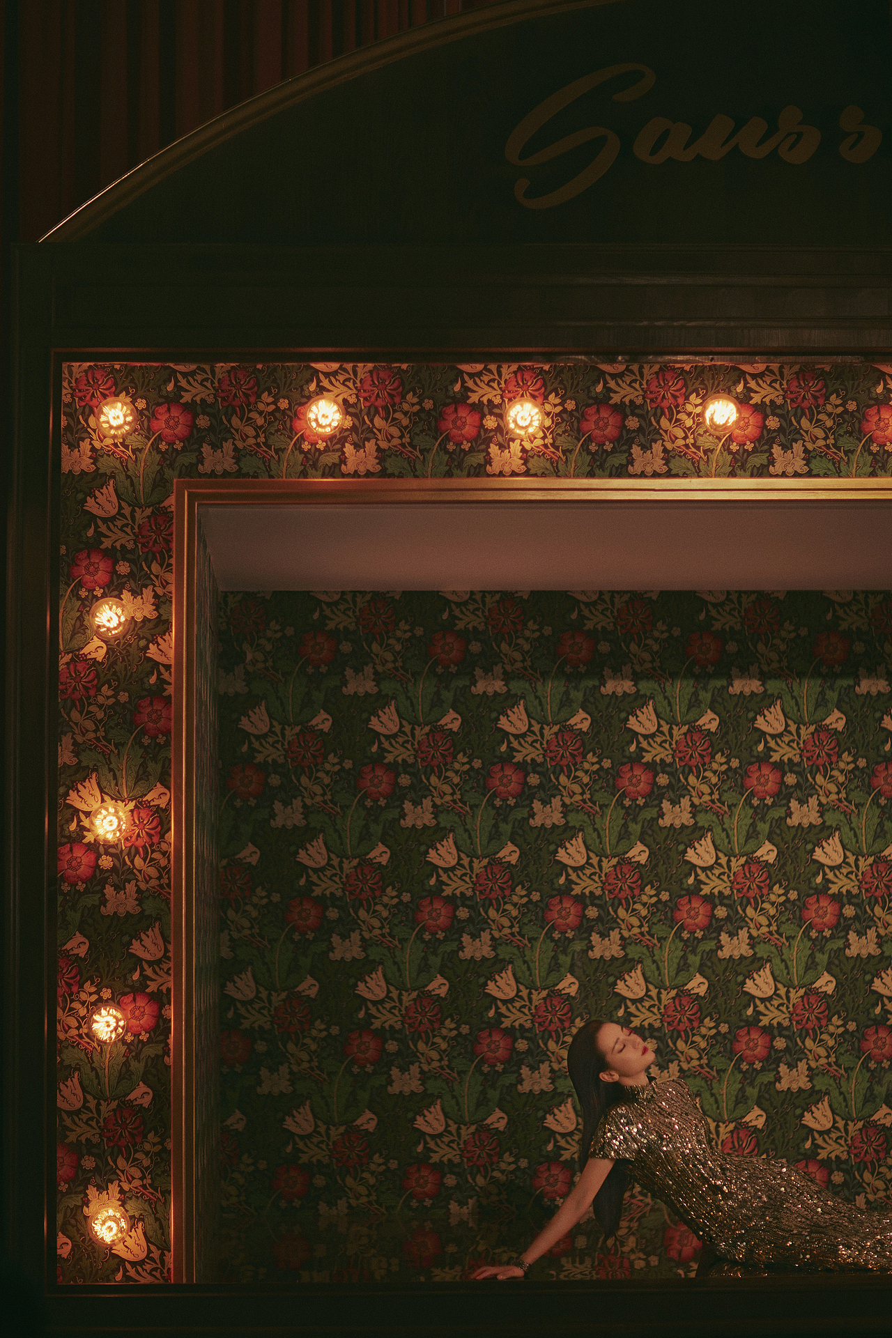 迪丽热巴《VOGUE》（图ZMjA1NjIxNjUy） - 人像摄影 - 站酷设计师修图师Dahai大海原创素材 - 站酷ZCOOL