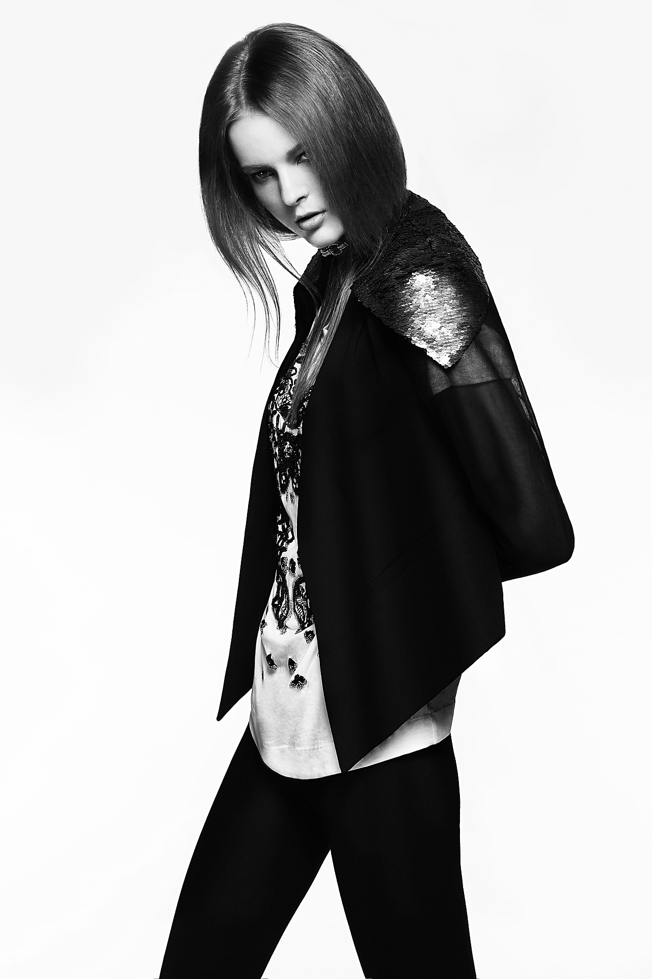 任东时尚商业修图培训学员范非作品