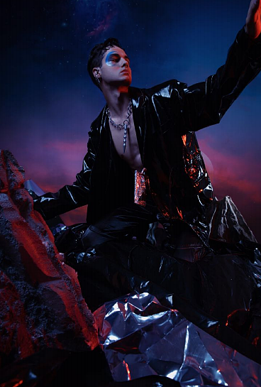 精瘦线条感男模